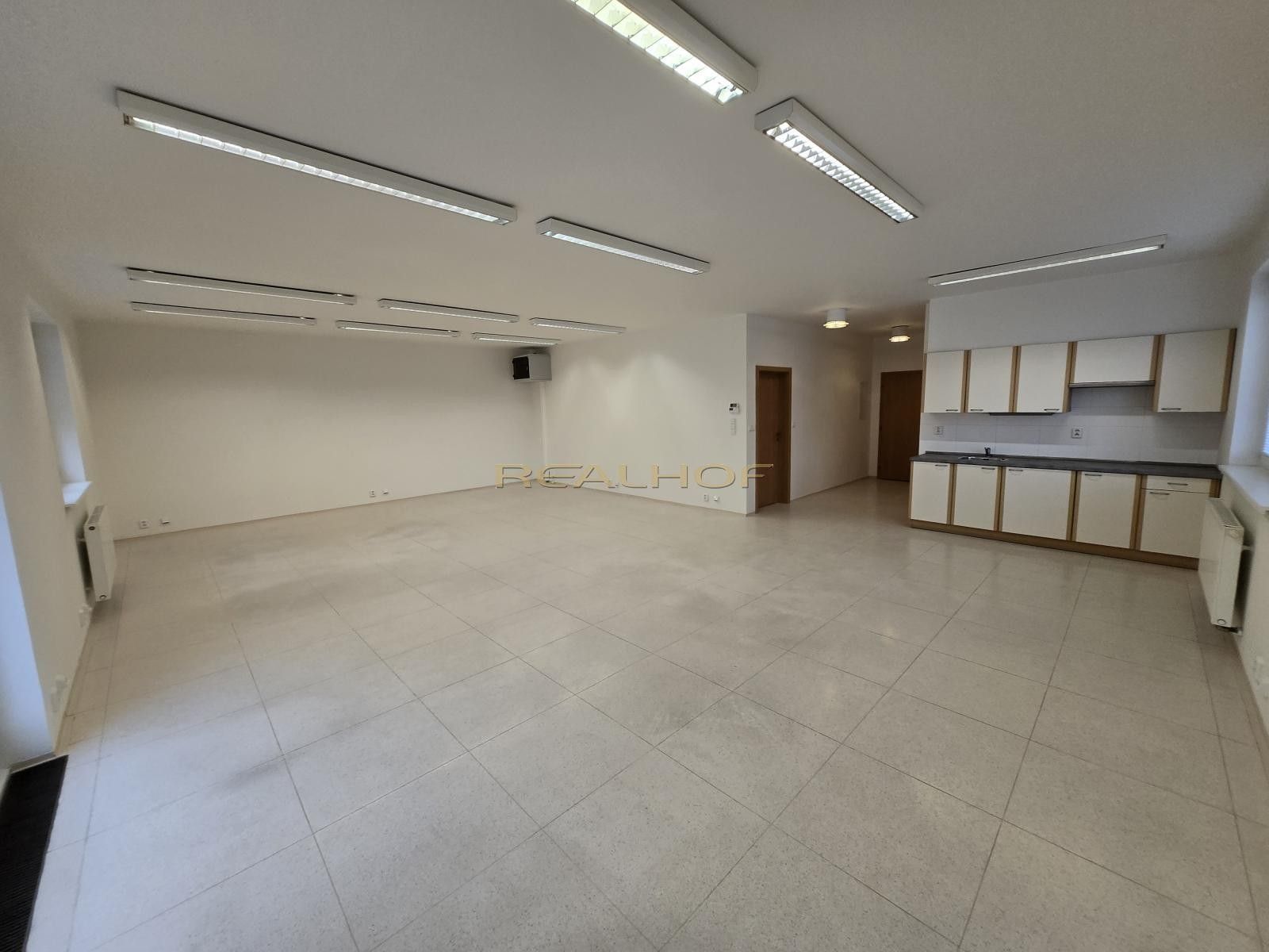 Pronájem kancelář - Vinohrady, Brno, 76 m²