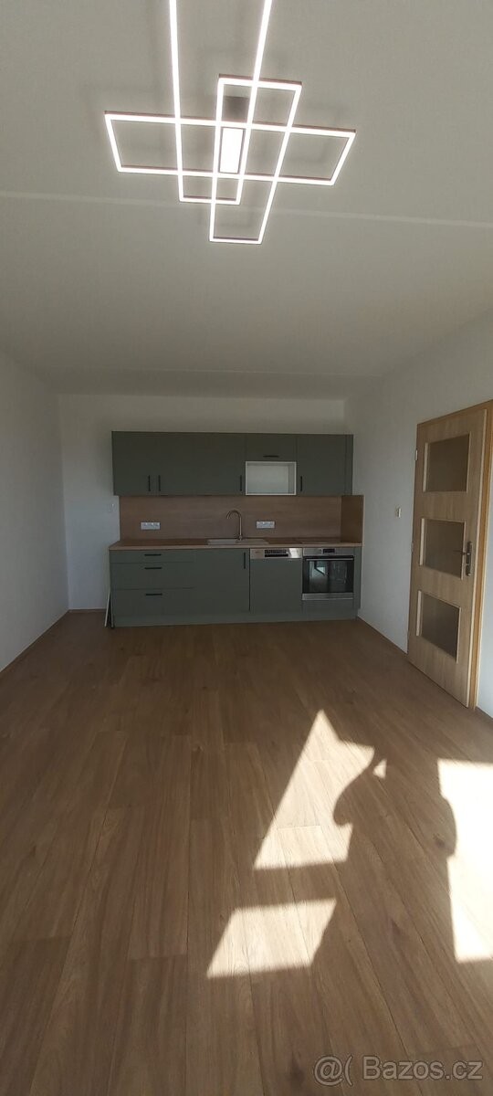 Byt · Dívčice, 373 48 - 1