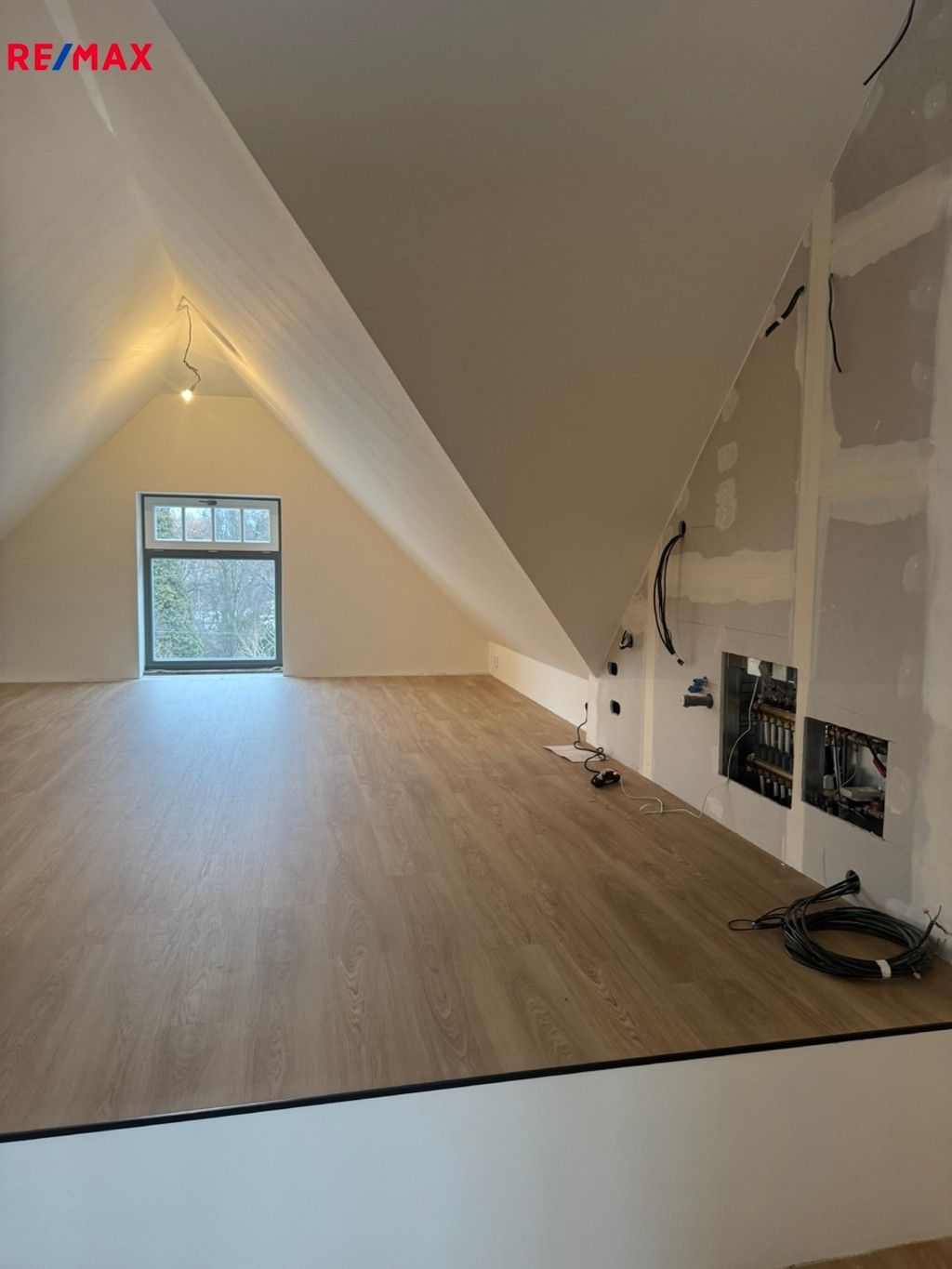 Kanceláře, Vsetínská, Valašské Meziříčí, 100 m²