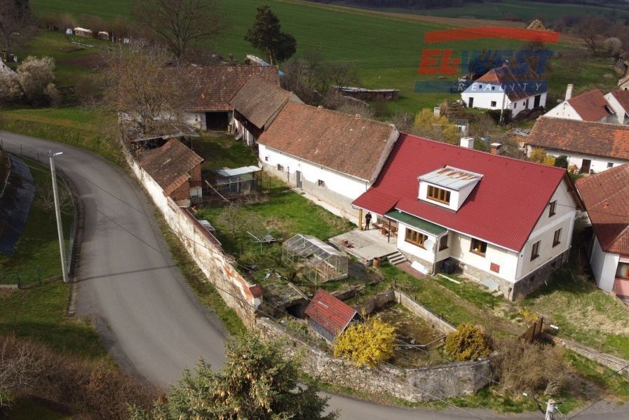 Prodej dům - Kadešice, Žihobce, 600 m²