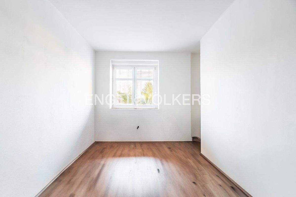 Byt 3+1 · 82 m² · Černokostelecká 588, Praha Strašnice - 3