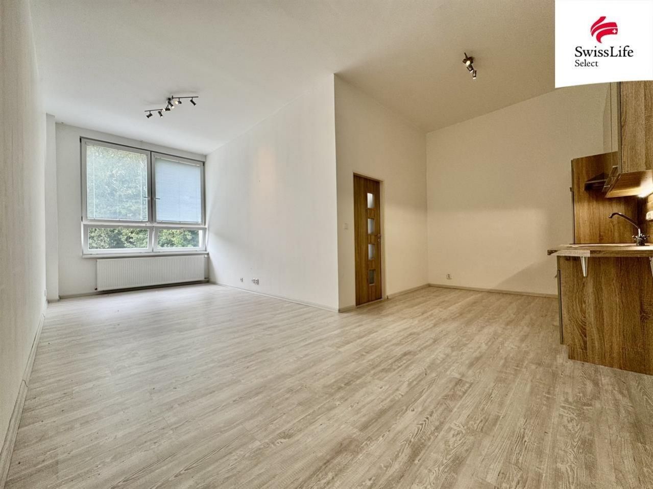 2+kk, nám. 8. května , Meziboří, 54 m² - 2