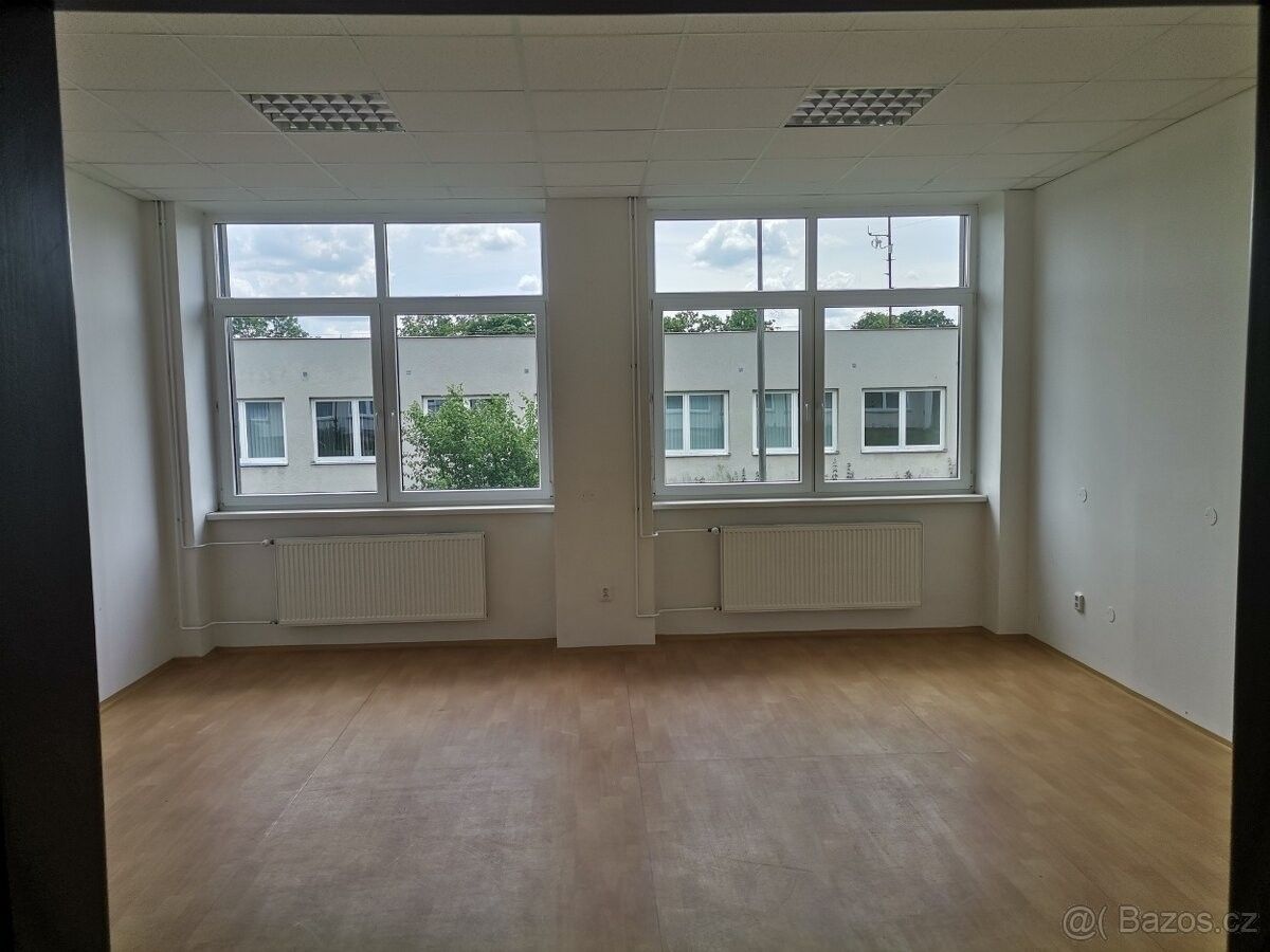 Pronájem kancelář - Kožichovice, 674 01