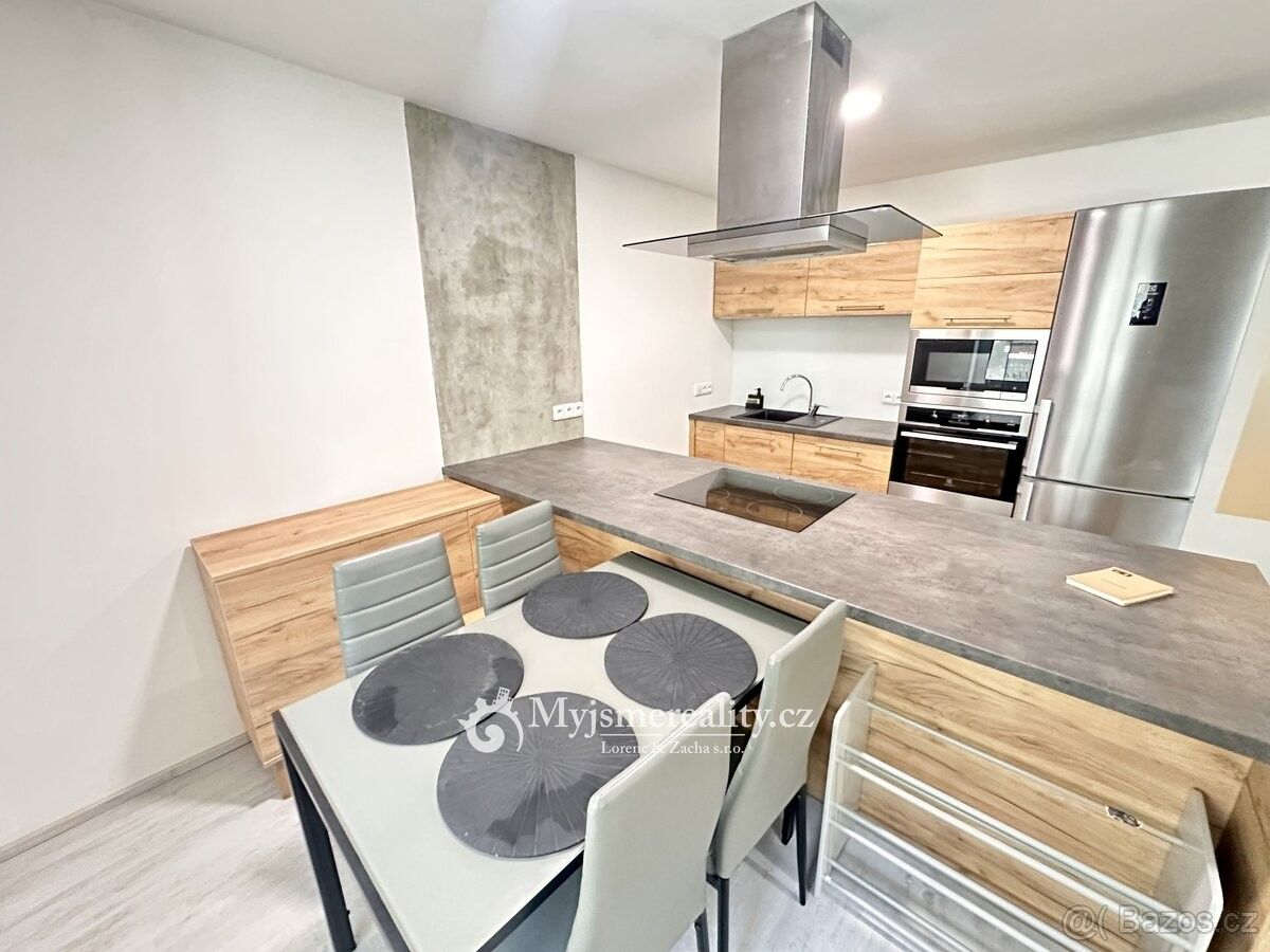 Prodej byt - Znojmo, 669 02