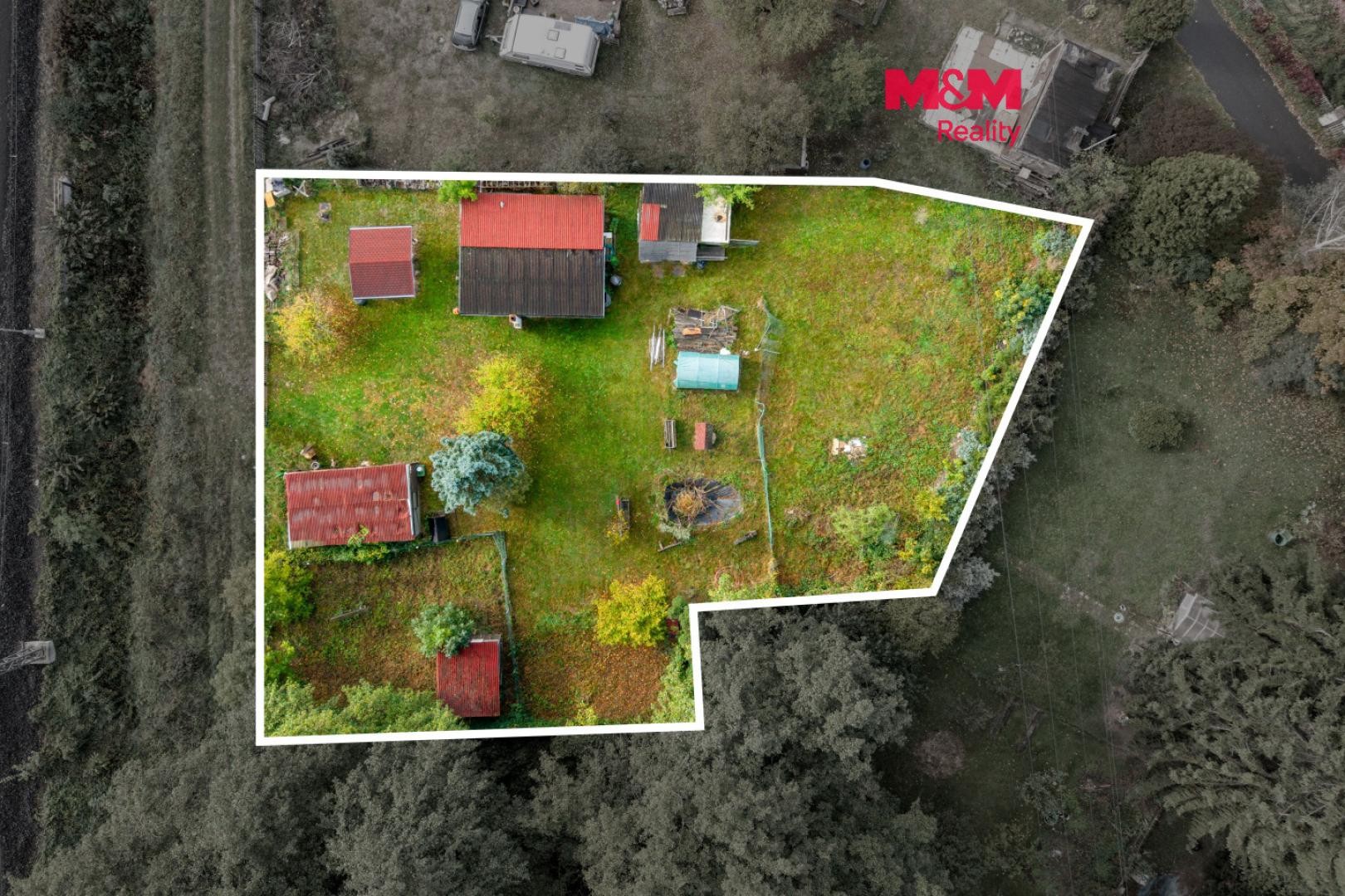 Zahrada, 1 208 m²