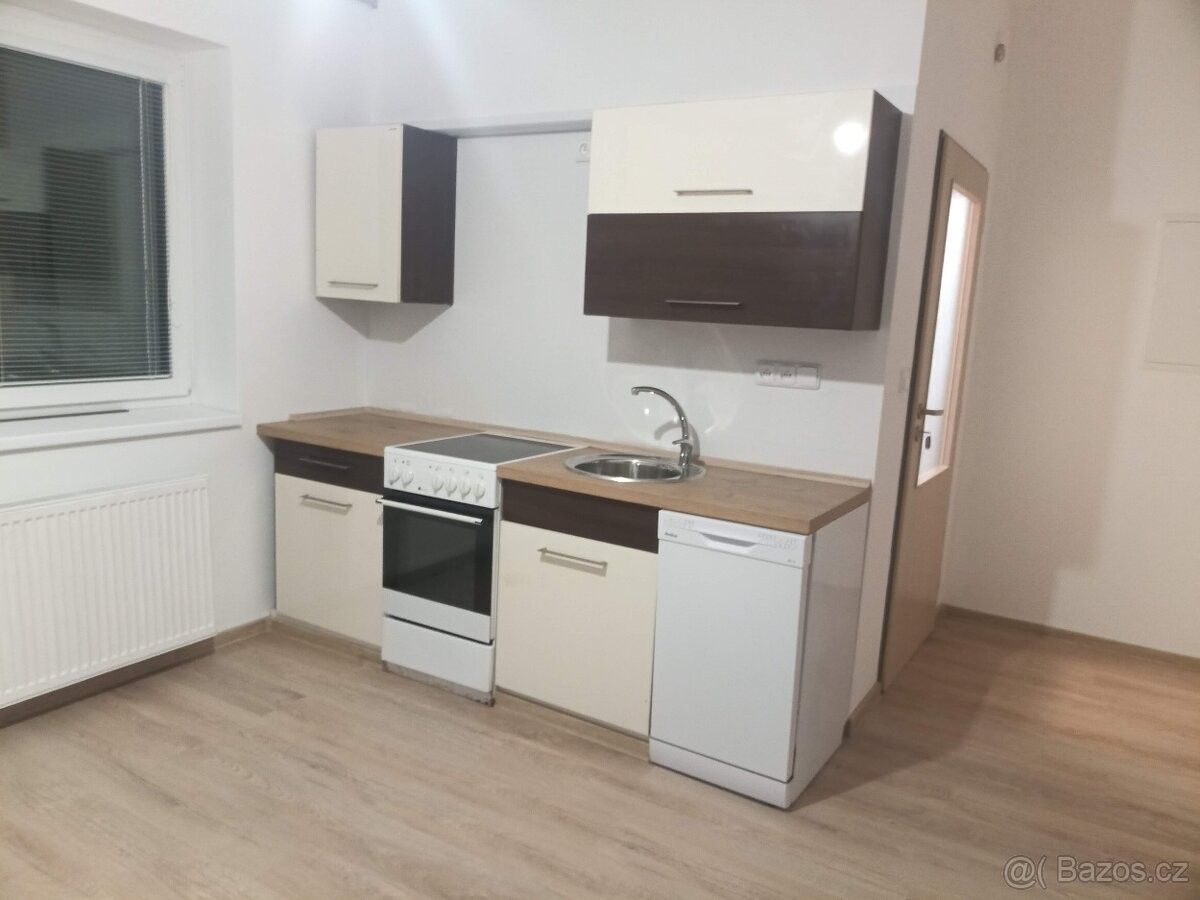 Byty, Miletín, 507 71