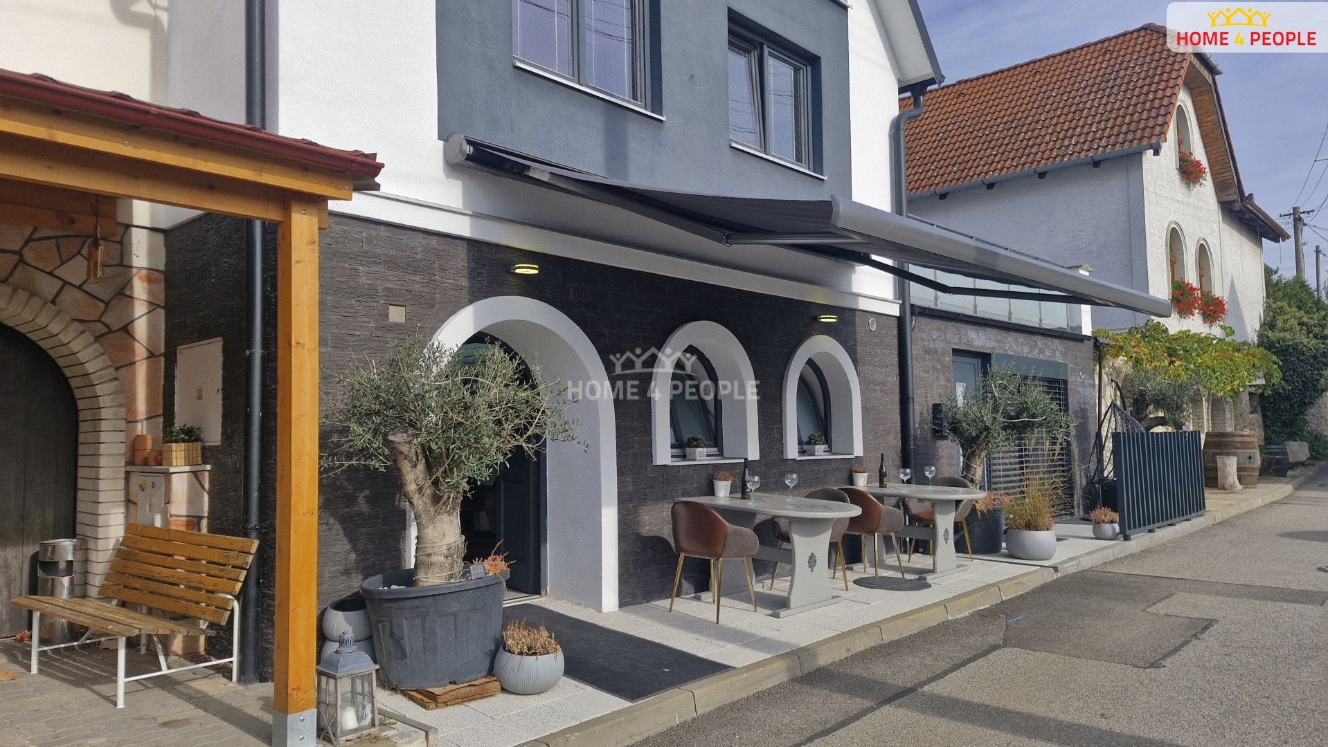 Restaurace, Pasohlávky, 75 m²