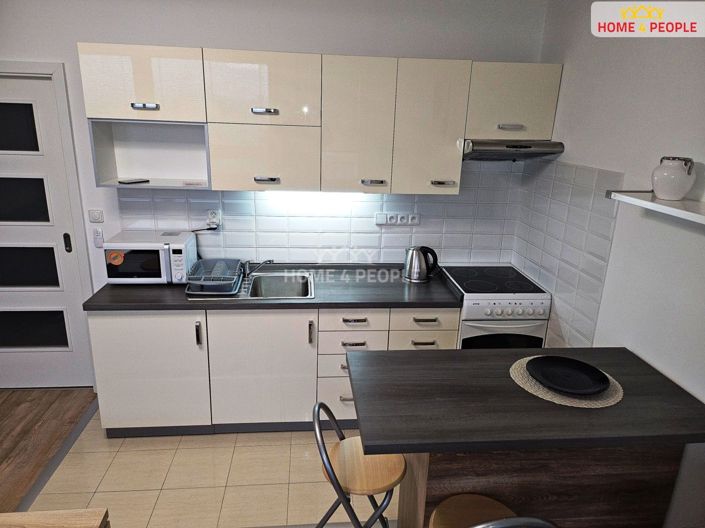 1+kk, Svídnická, Praha, 34 m² - 2