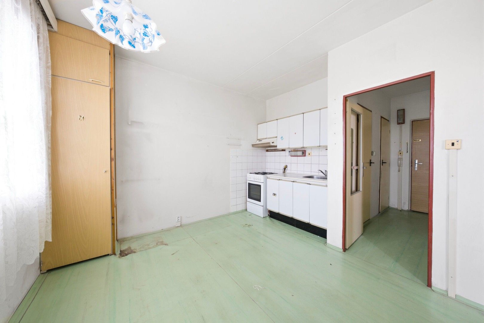 Prodej byt 1+1 - Strážnická 1000, Plzeň Severní Předměstí, 39 m² - 2
