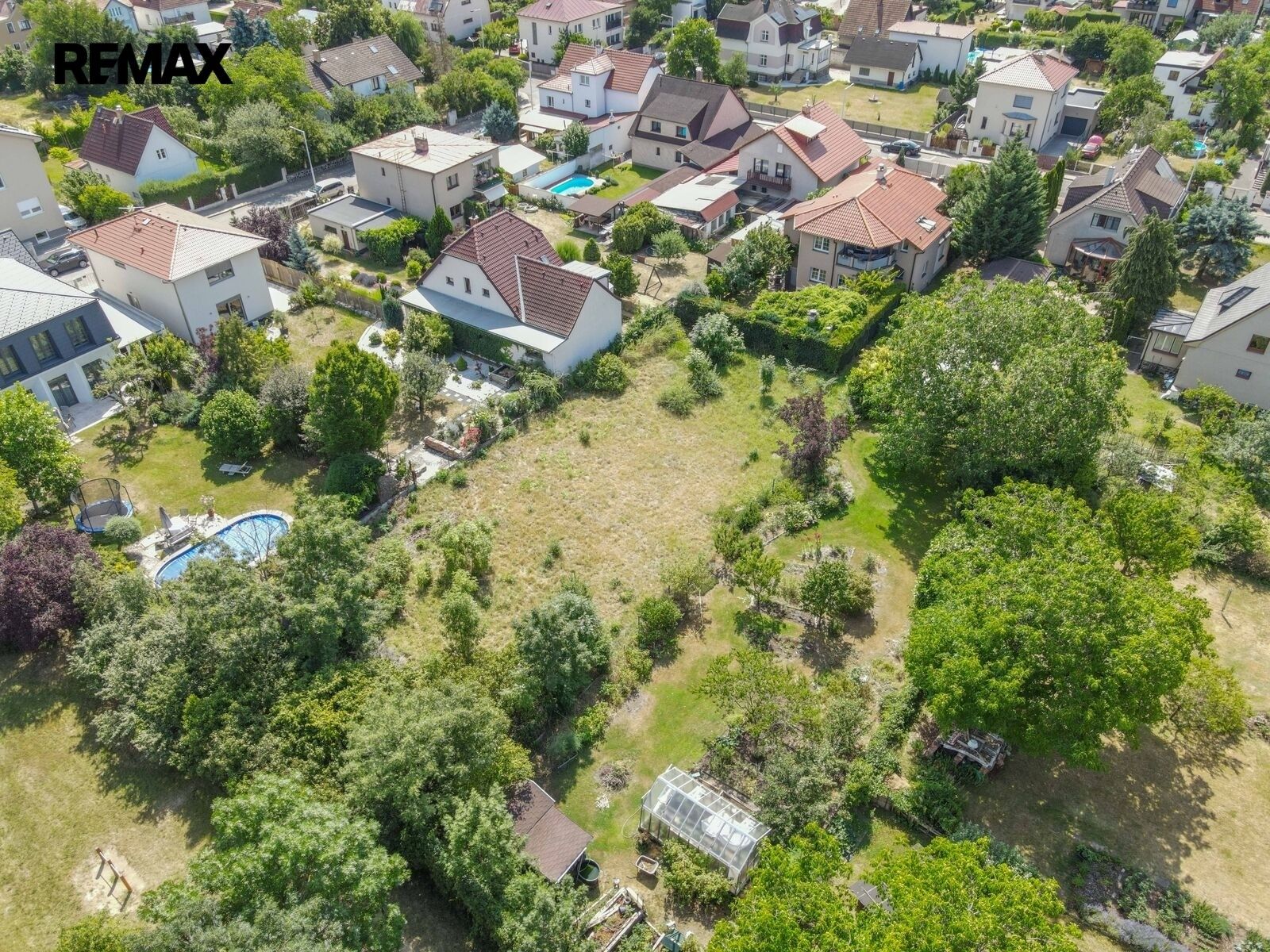 Pozemek pro bydlení · 1 028 m² · Podéšťova  , Praha Zbraslav - 4