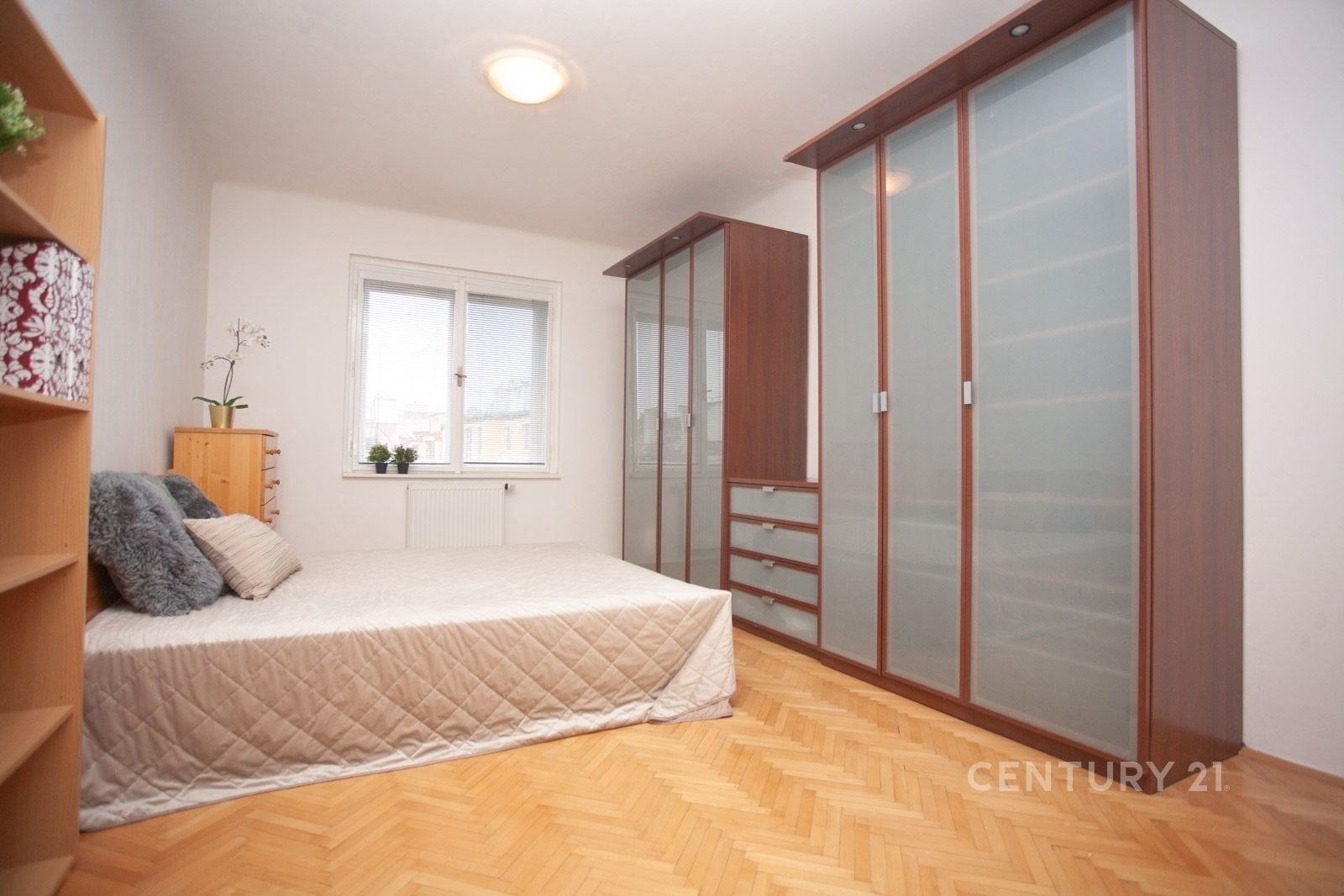 Pronájem byt 2+kk - Jugoslávských partyzánů, Praha, 48 m²