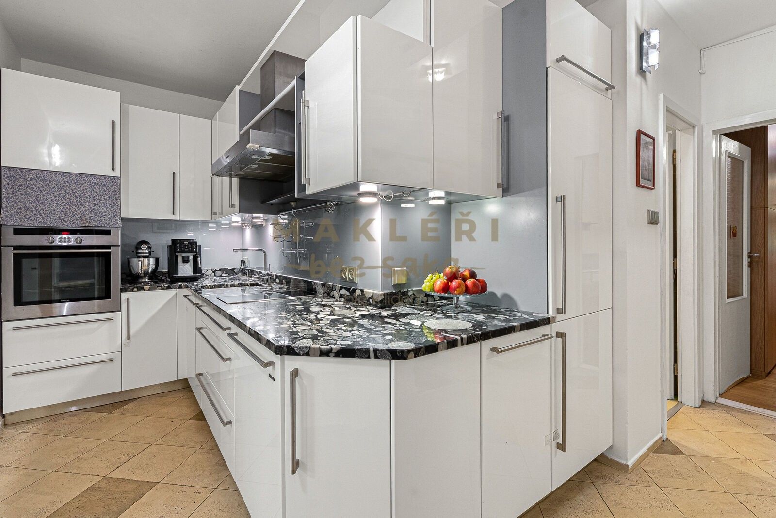 4+kk, Pod lysinami, Praha, 80 m² - 1
