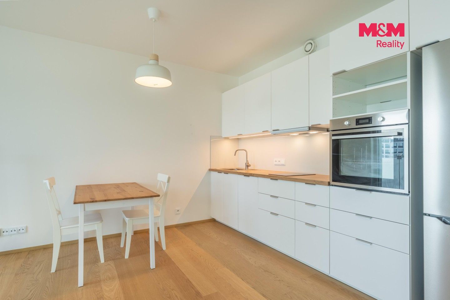 Byt 1+kk · 34 m² · Hodonínská, Praha - 3