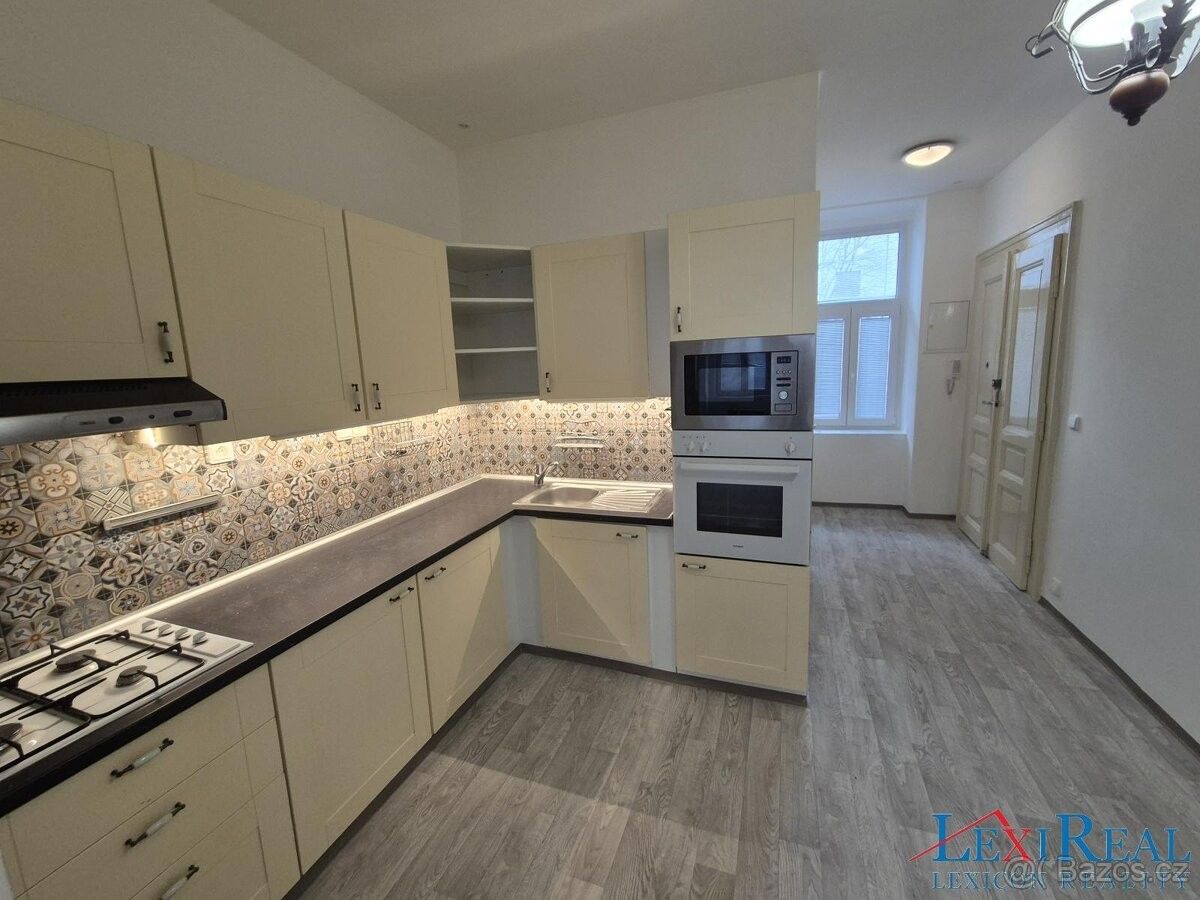 Pronájem byt - Praha, 150 00
