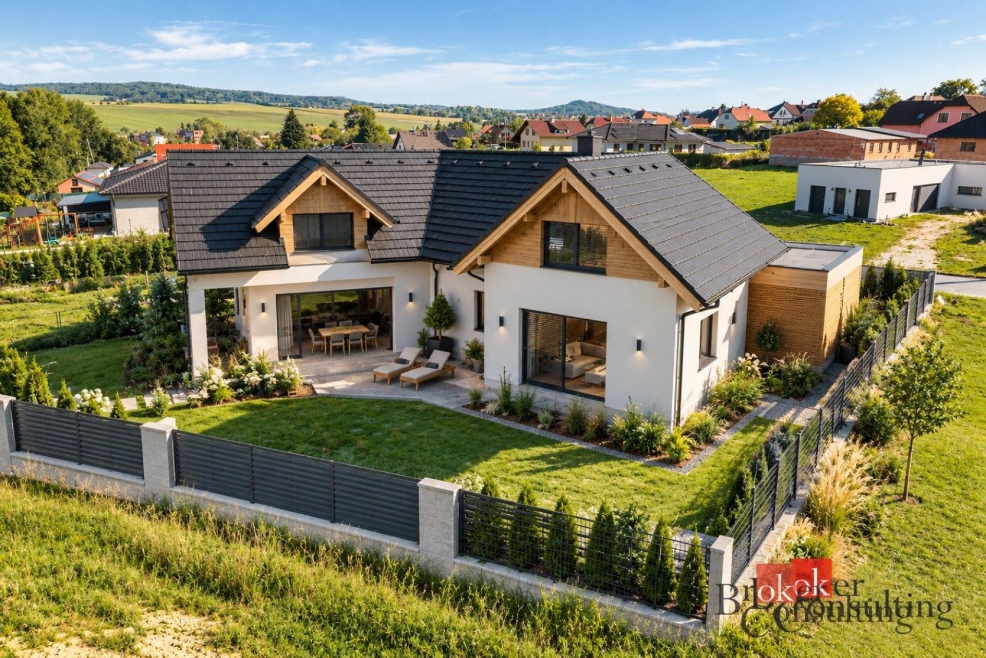 Prodej rodinný dům - Litohlavy, 212 m² - 5