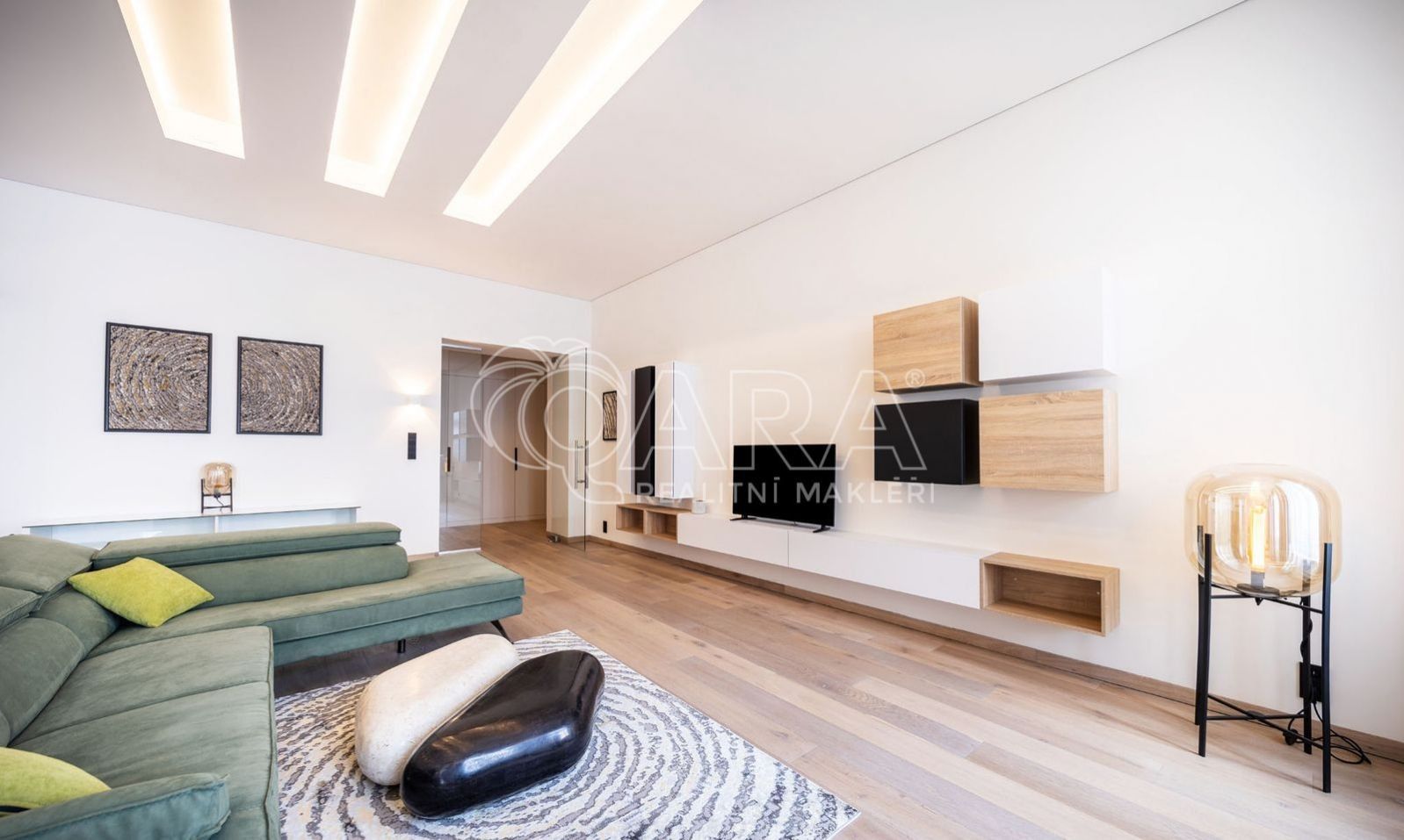 Byt 3+kk · 186 m² · Truhlářská  , Praha - 4