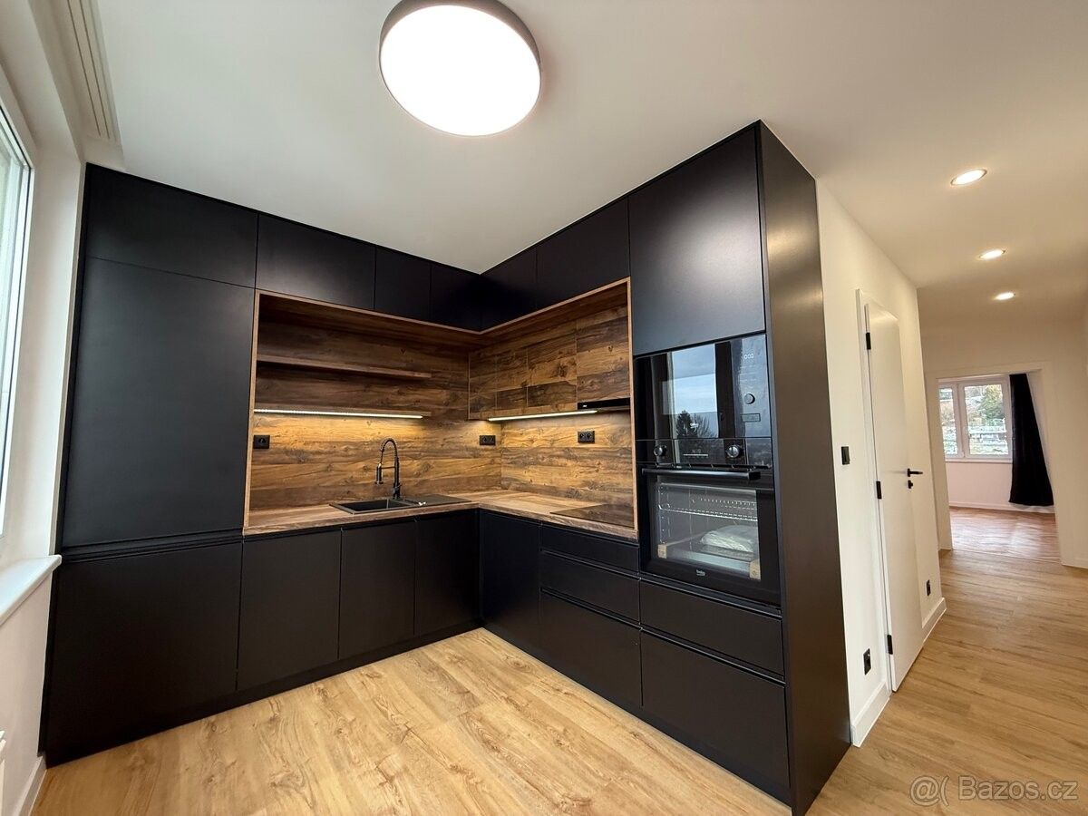 Byty, Karlovy Vary, 360 01