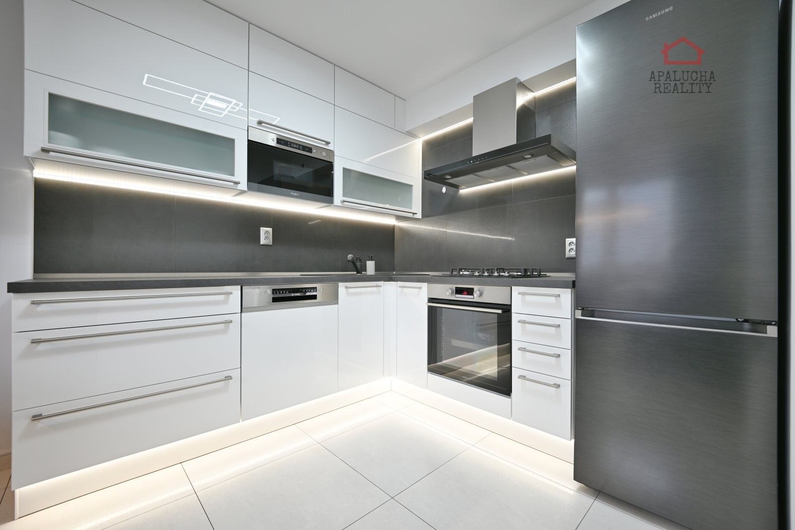 3+1, Pískovcová, Praha, 72 m² - 2