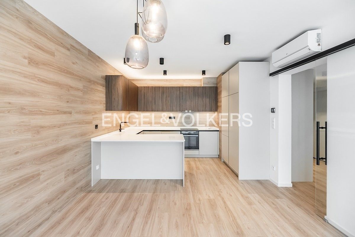Byt 4+kk · 106 m² · Staropramenná 3361, Praha Smíchov - 4