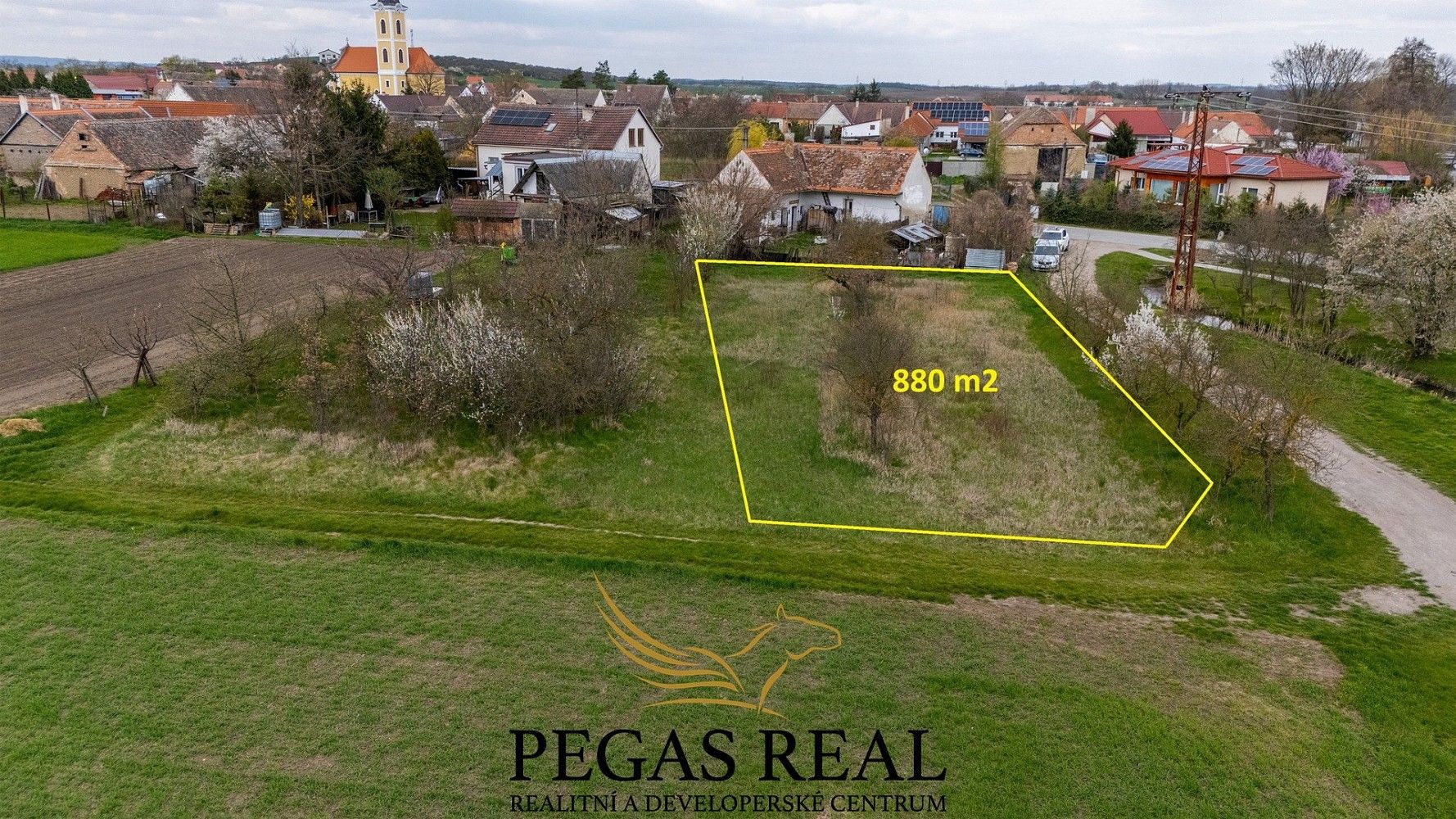 Pozemek pro bydlení, 880 m²