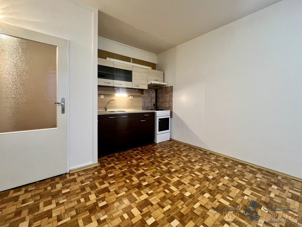 Pronájem byt - Hradec Králové, 500 12