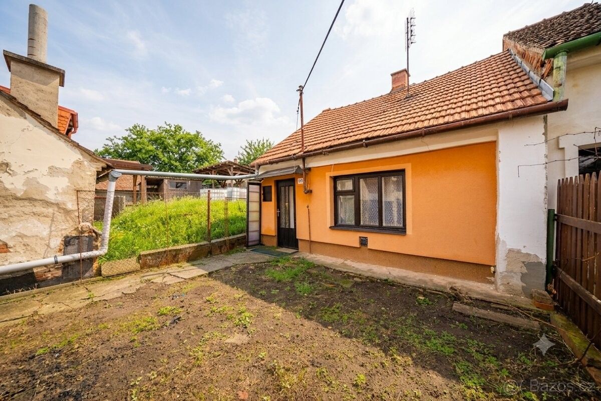 Rodinné domy, Dolní Bojanovice, 696 17 - 1