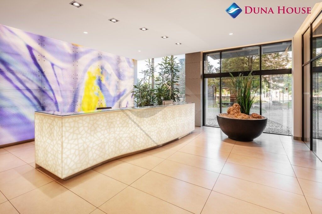 Pronájem kancelář - Českomoravská, Praha, 473 m²