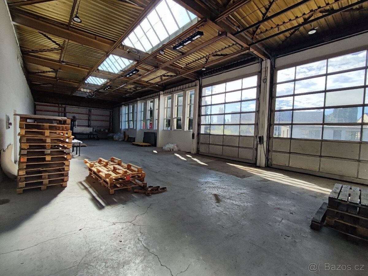 Sklady, Votice, 259 01