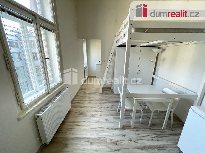 Pronájem byt 1+kk - Svornosti, Praha, 25 m² - 5