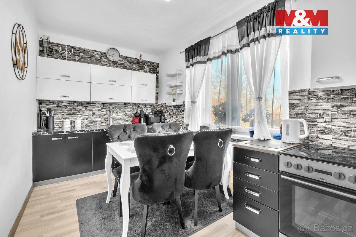 Prodej rodinný dům - Pardubice, 530 02