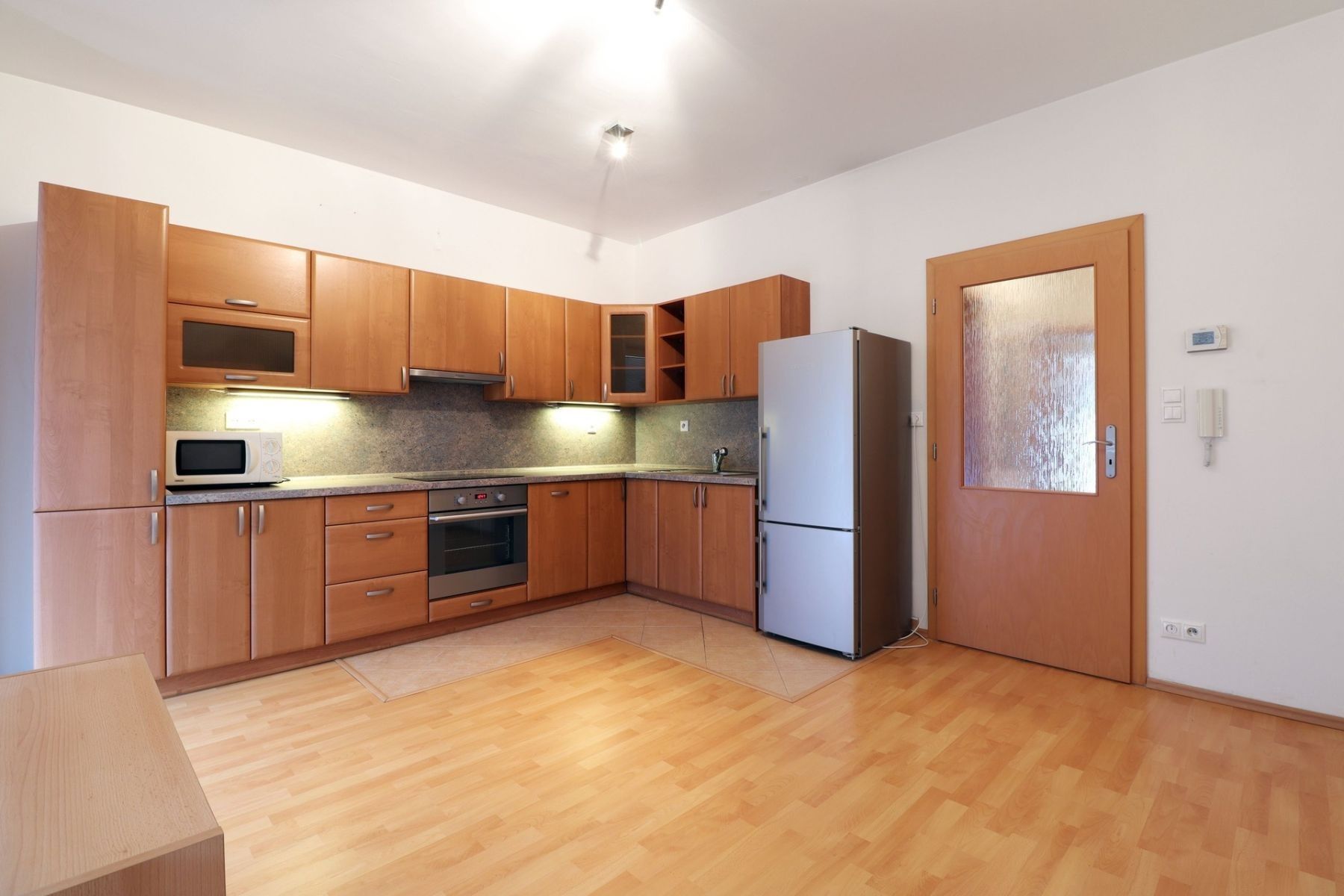 Pronájem byt 2+kk - Meteorologická, Praha - Libuš, 42 m² - 5