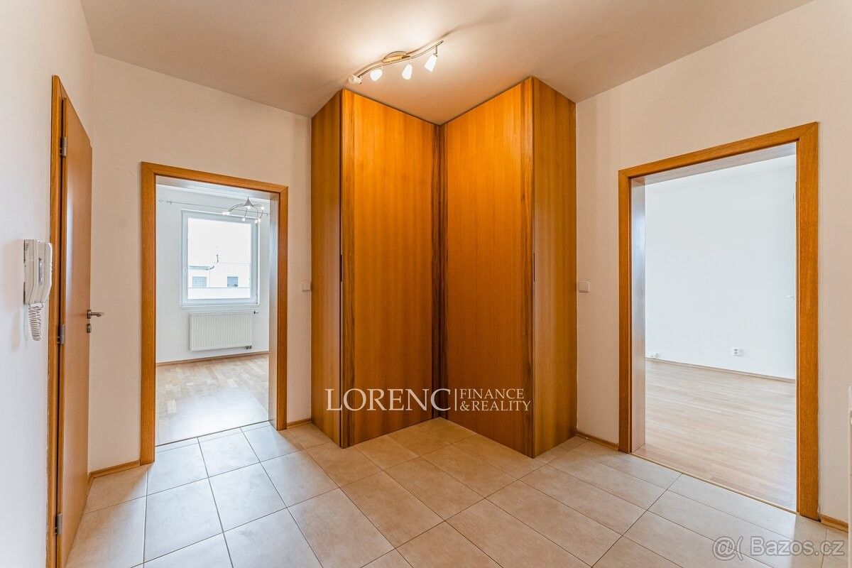 Pronájem byt - Praha, 158 00