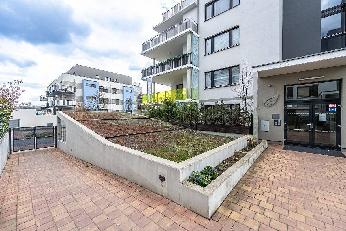 Pronájem byt 2+kk - K Beranovu, Praha 8 - Dolní Chabry, 65 m² - 5