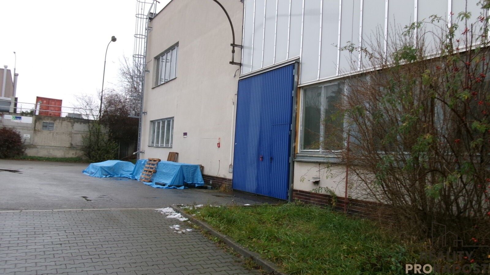 Pronájem sklad - Brno Medlánky, 310 m² - 2