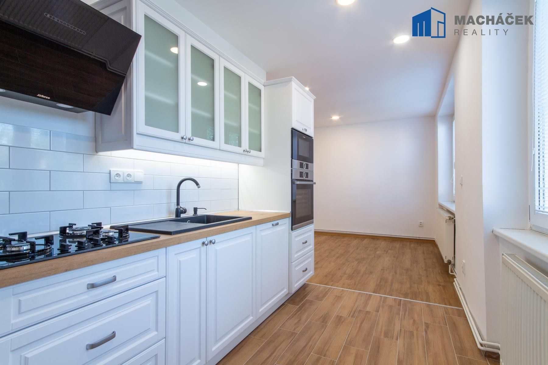 Pronájem byt 2+1 - Křížkovského, Teplice, 56 m²