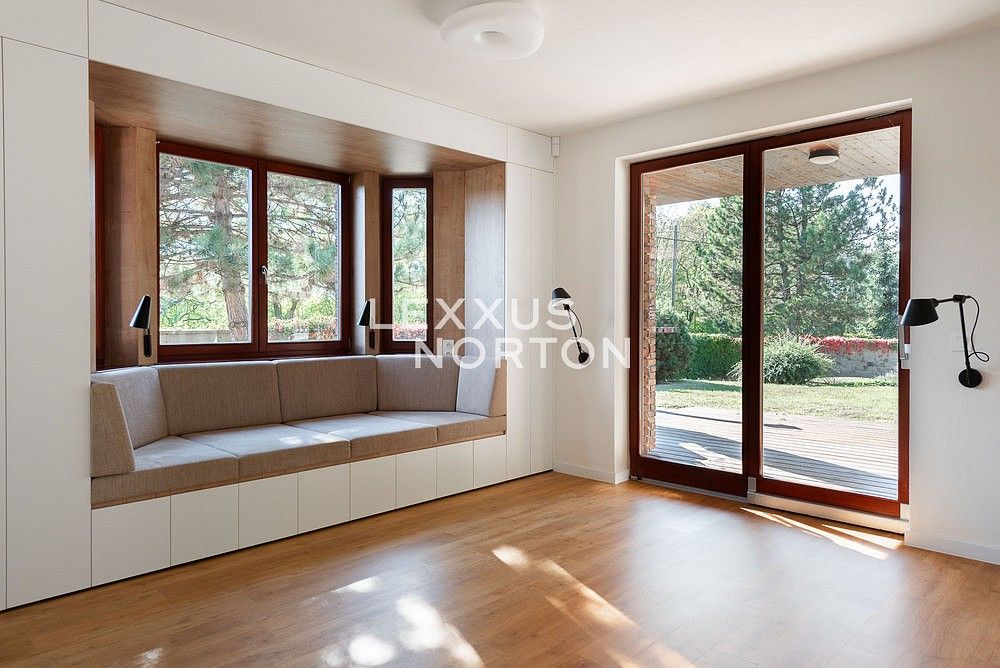 Prodej rodinný dům - Hlavní, Zvole, okres Praha-západ, 378 m² - 5