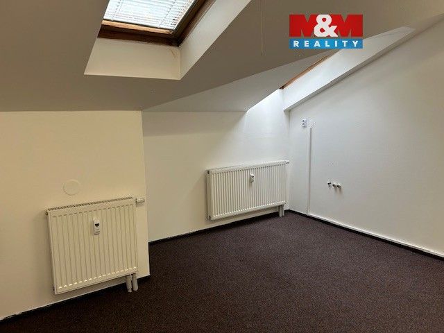 Kanceláře, Dvořákova, Český Těšín, 14 m²