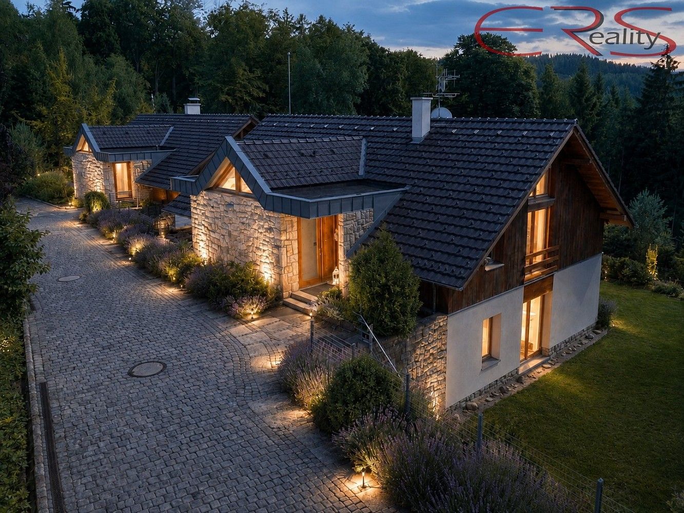Prodej rodinný dům - Na Kopci, Jablonec nad Nisou, 900 m² - 5