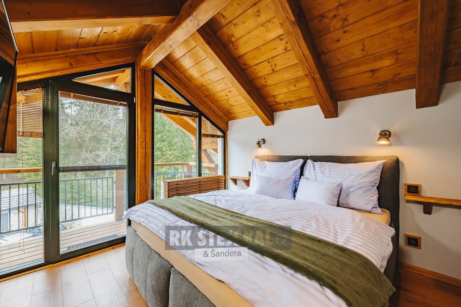 Pronájem byt 4+kk - Frymburk, 116 m²