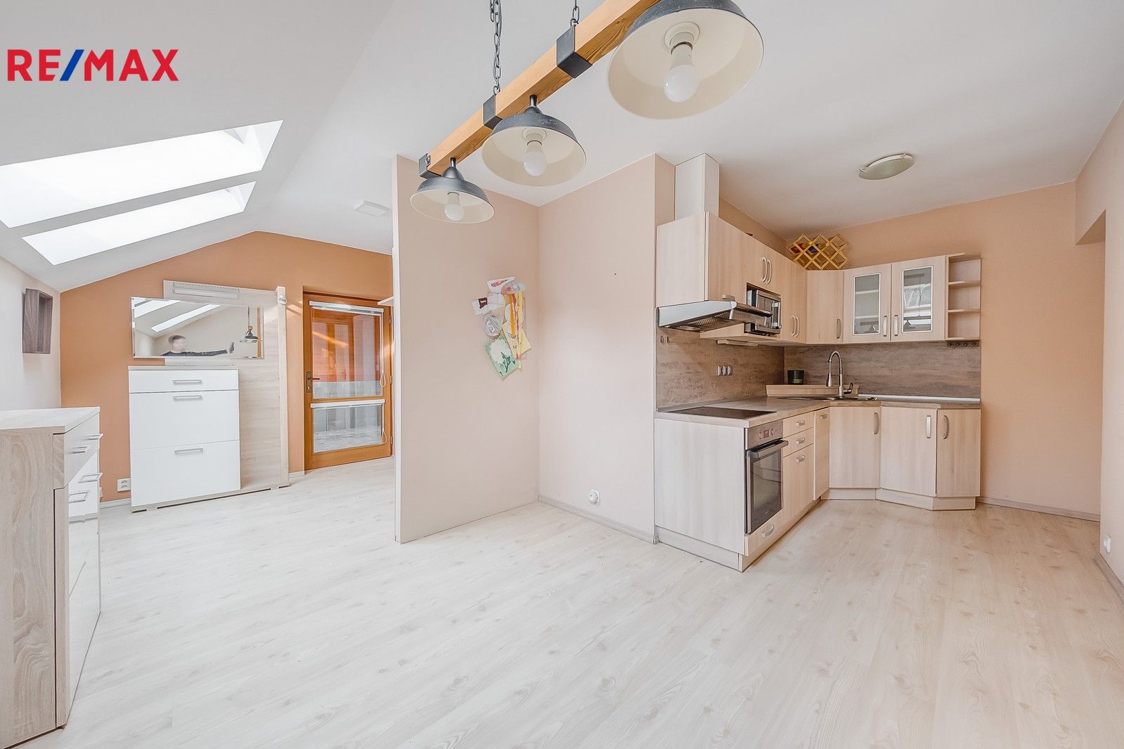 Pronájem byt 4+kk - Pod Vápenkou, Psáry, 90 m²