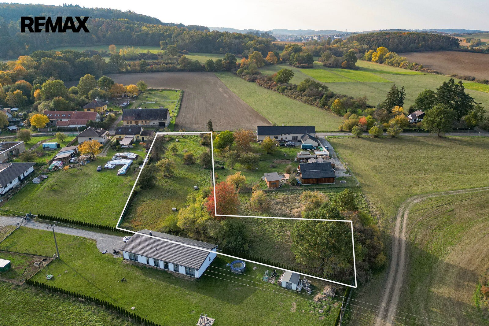 Prodej pozemek pro bydlení - Netvořice, 3 235 m² - 1