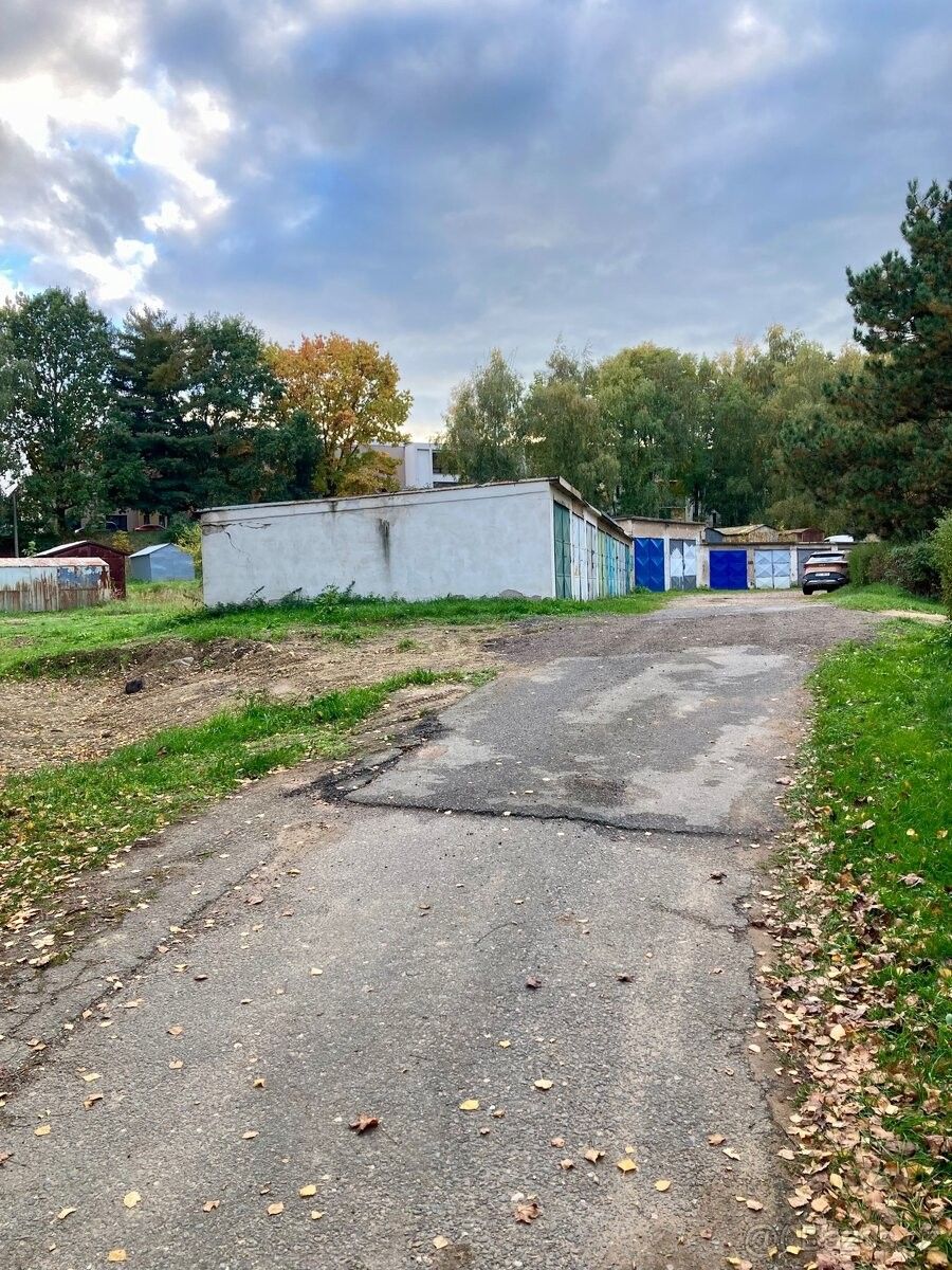 Prodej garáž - Chvaletice, 533 12