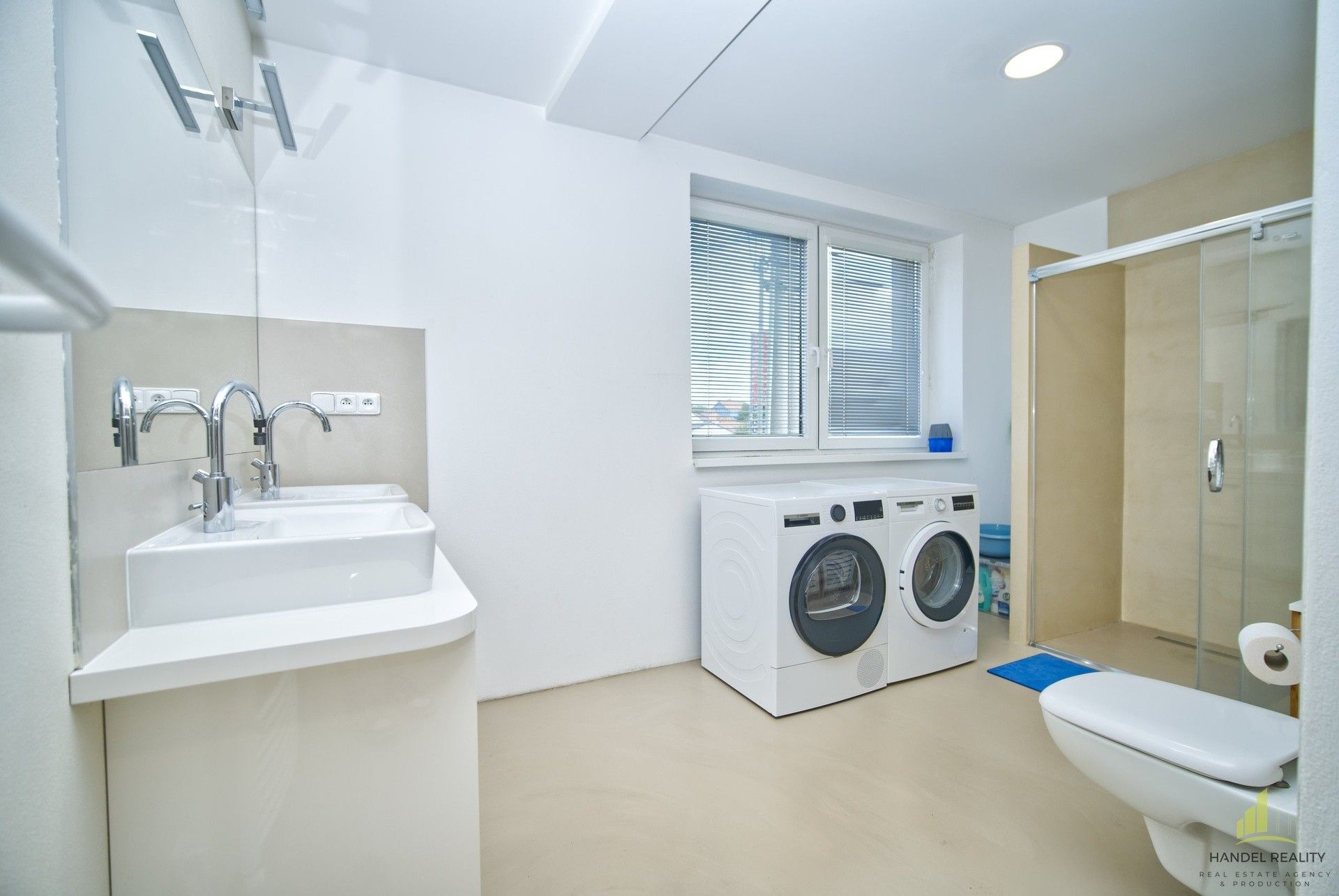 Prodej rodinný dům - Velké Bílovice, 231 m² - 2