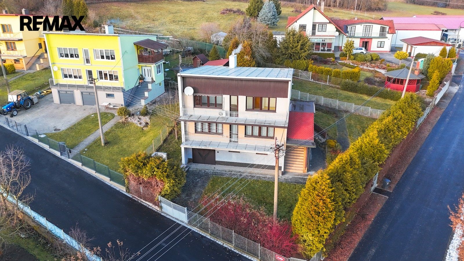 Rodinné domy, Na Stráni 204, Halže, 350 m² - 1