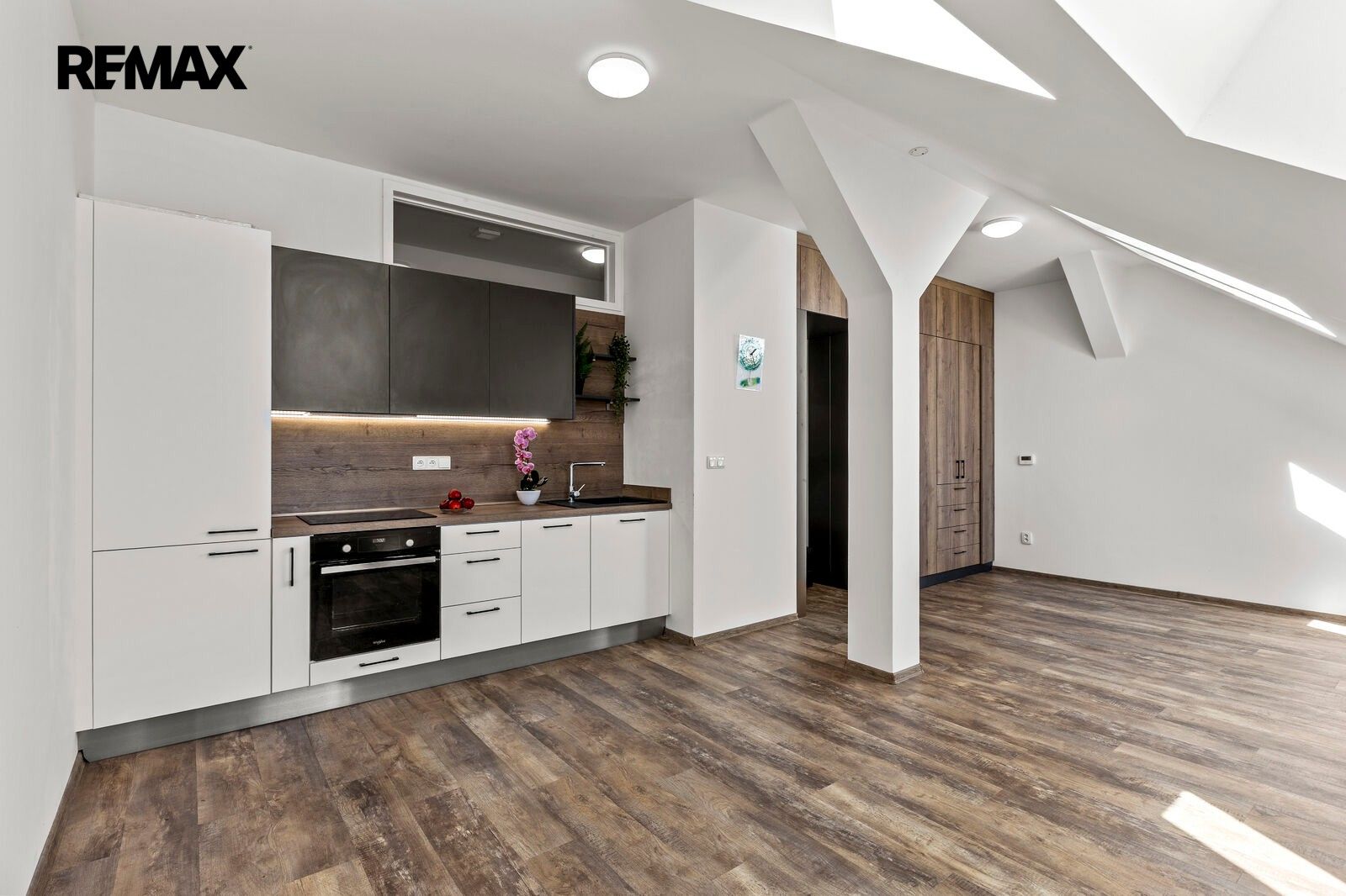 Byt 1+kk · 43 m² · Železničního pluku 1630, Pardubice Zelené Předměstí - 4