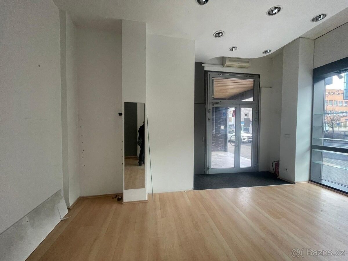 Obchodní prostory, Zlín, 763 02