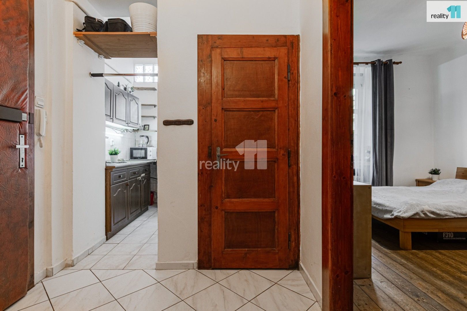 Prodej byt 1+1 - 5. května, Praha, 37 m²