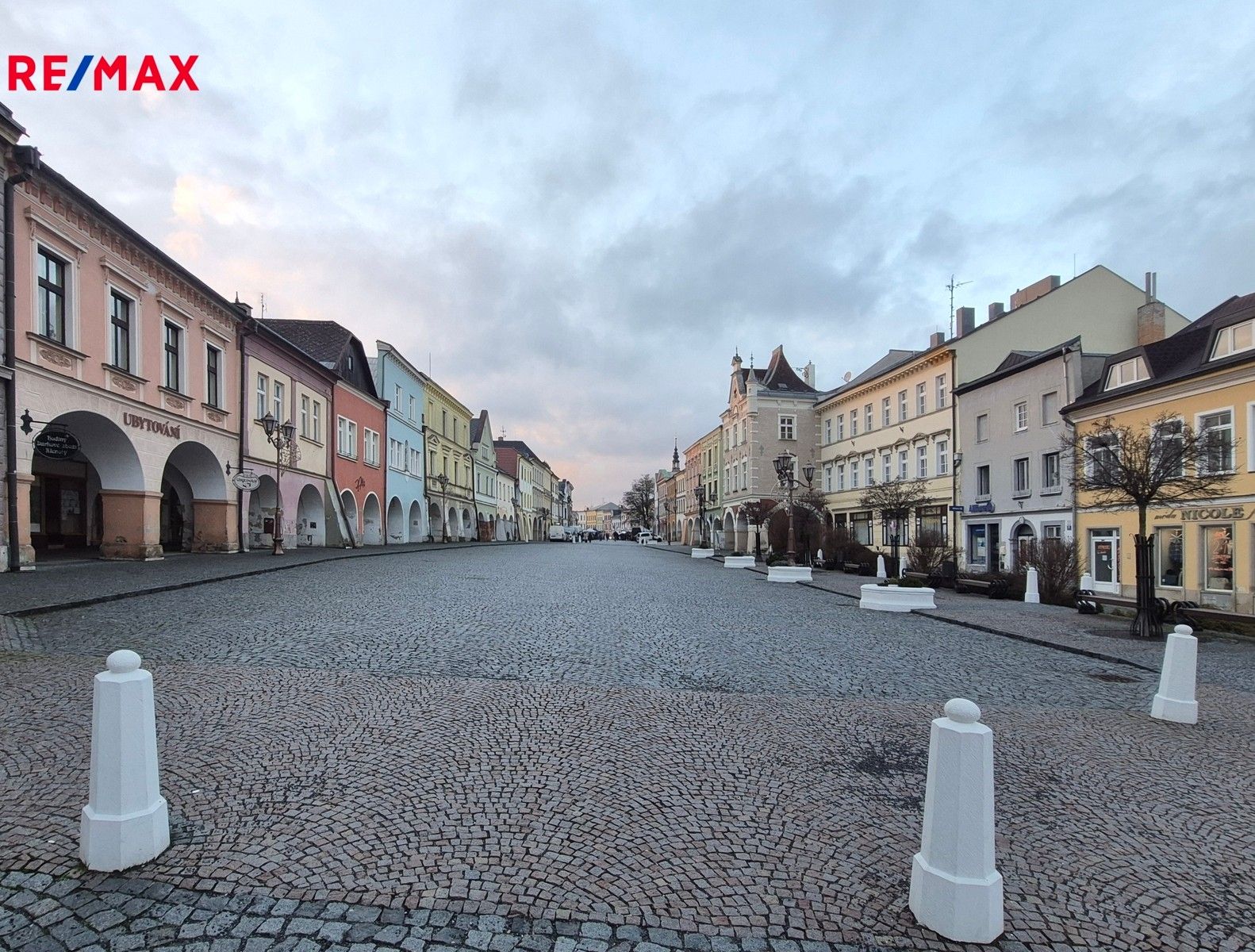 Činžovní domy, náměstí Míru, Svitavy, 326 m²