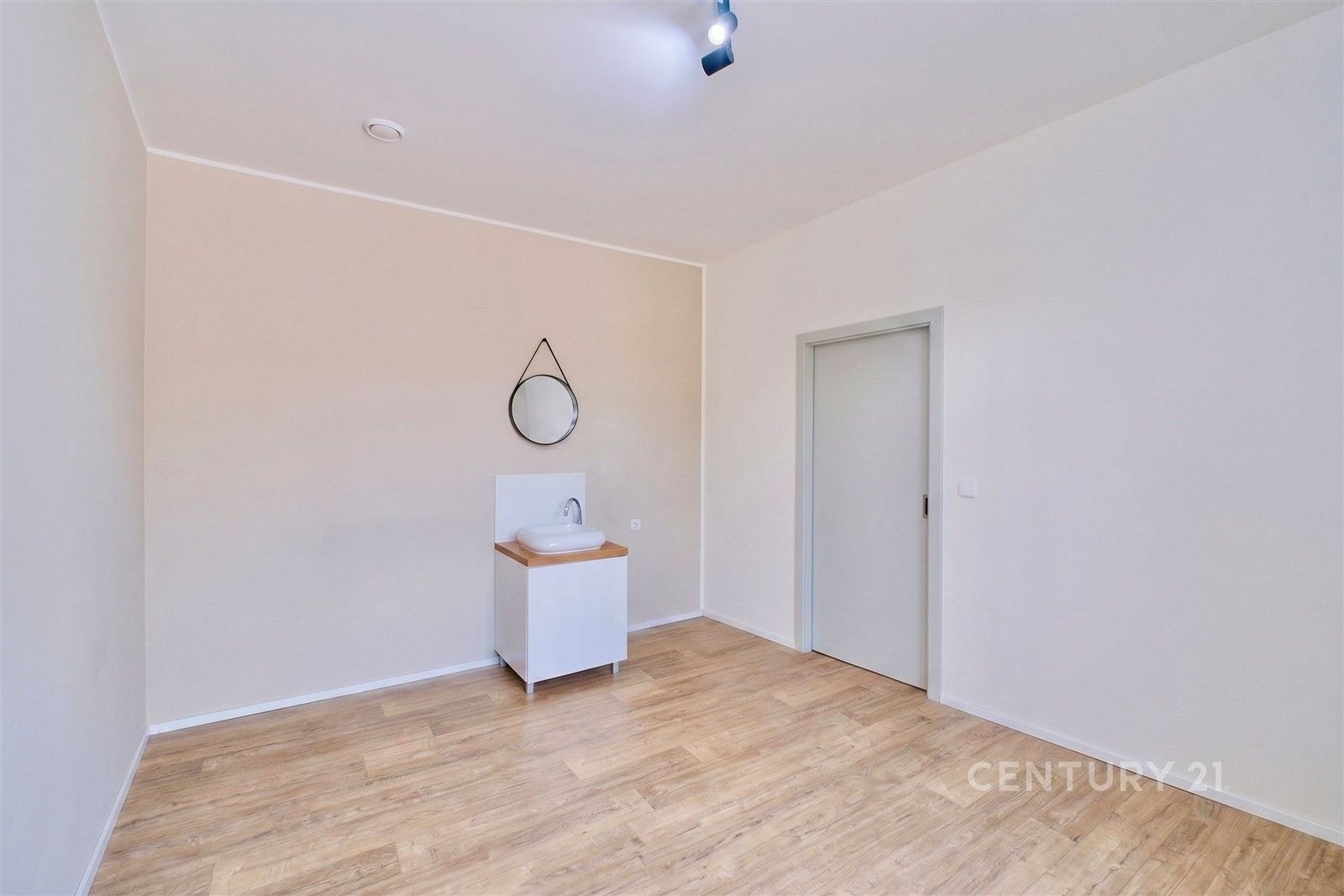 Ostatní, Štefánikova 7235, Zlín, 12 m² - 2