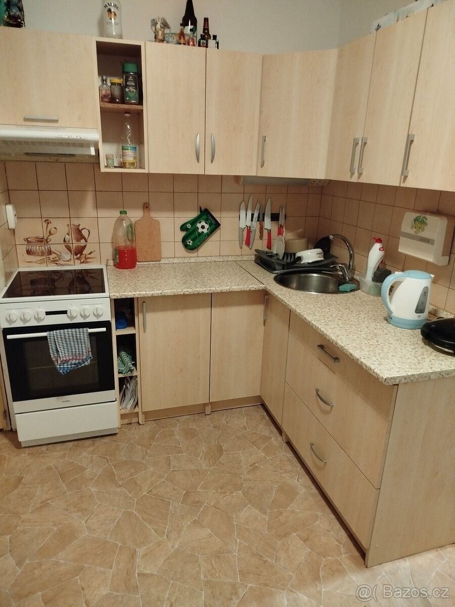 Byty, Mostek, 544 75